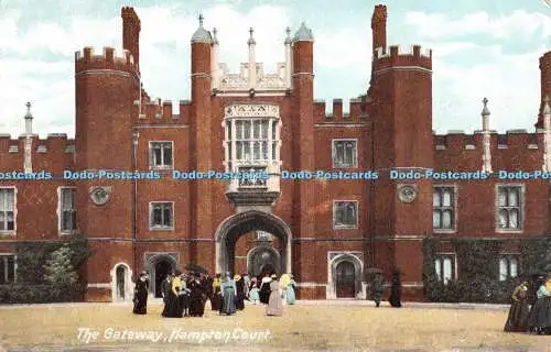 R480468 Hampton Court The Gateway R and B