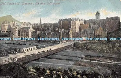 R480471 Edinburgh Old Town and Waverley Bridge Valentine Series