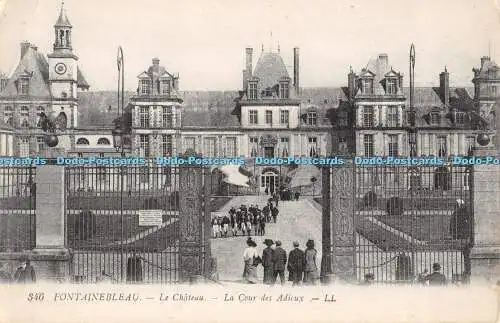 R480581 346 Fontainebleau Le Chateau Le Cour des Adieux LL Levy Fils