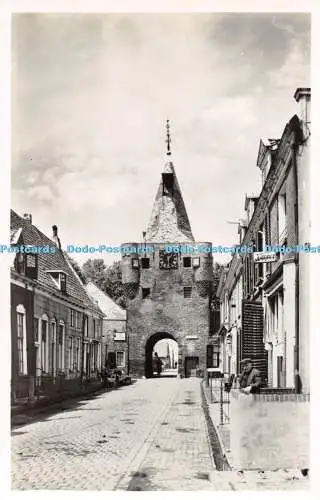 R482088 Elburg Vischpoort J G Van Agtmal Elburger Boek en Kunsthandel Van Leer R