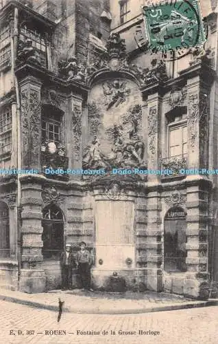 R482118 Rouen Fontaine de la Grosse Horloge 1910