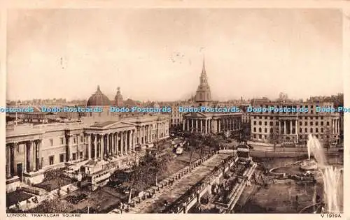 R480974 London Trafalgar Square V1919A Photochrom 1952