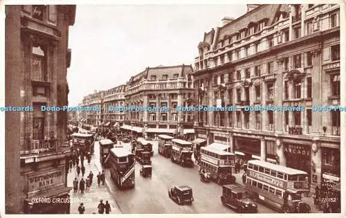 R481384 Oxford Circus London 220152 Foto Brown Valentines