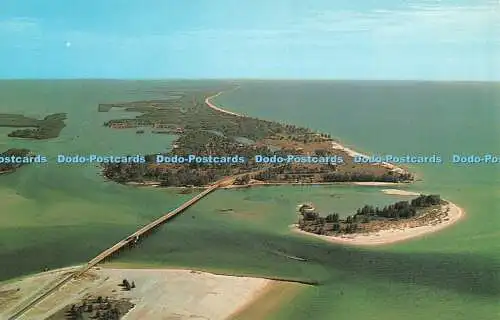 R485532 Luftaufnahme Blick nach Süden über die neue Brücke von Anna Maria Island nach Lo