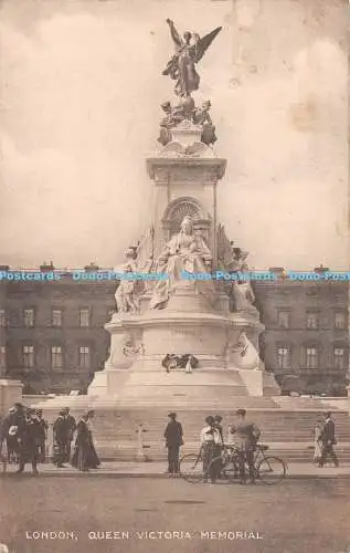 R483581 London Queen Victoria Memorial J J Corbyn