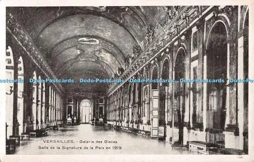 R489052 Versailles Galerie des Glaces Salle de la Signature de la Paix en 1919 A