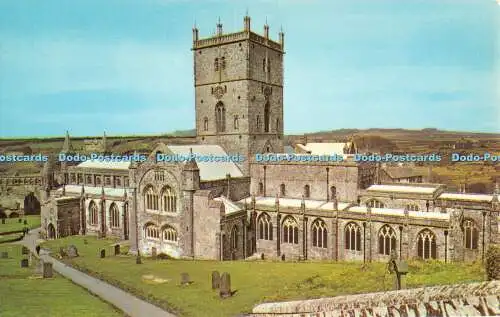 R484097 St David Cathedral Photo Precision Colourmaster International