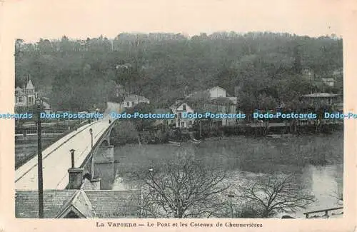 R489267 La Varenne Le Pont et les Coteaux de Chennevieres Bare Argra