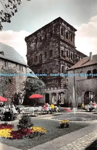 R489774 Trierer Mosel Blumenhof Blick auf Porta Nigra O A B