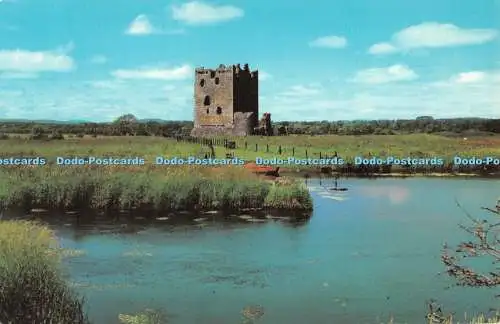 R490213 Threave Castle and the River Dee Castle Douglas