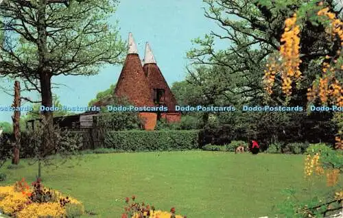 R490365 Kent Oast Houses Photo Precision Limited Colourmaster International 1979