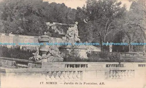 R490722 Nimes Jardin de la Fontaine AR