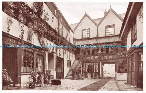 R490774 Gloucester New Inn Hotel Valentine Photo Brown