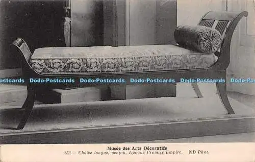 R490925 Musee des Arts Decoratifs Chaiselongue acajou Epoque Premier Empire ND