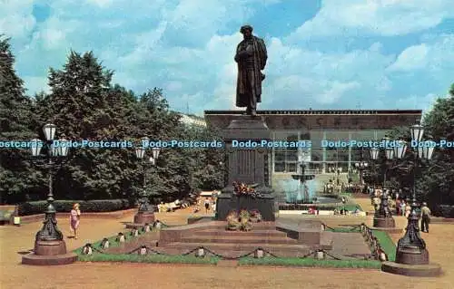 R491035 Moskauer Denkmal für Alexander Puschkin Planeta