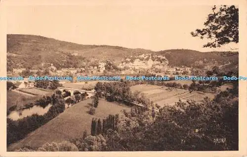 R491823 Les Eyzies Dordogne Capitale Prehistorique Vue d ensemble Les Arts Graph