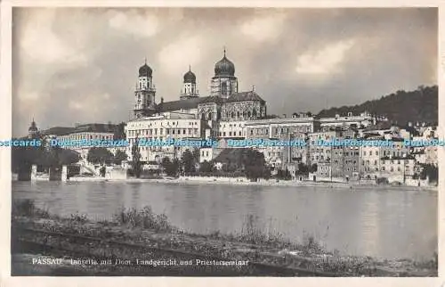 R493147 Passau Innseite mit Dom Landgericht und Priesterseminar Franz Josef Hube