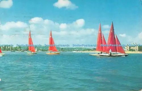 R496985 Segeln bei Bembridge I W G Dean The Bay 1964