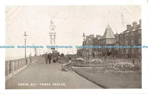 R499508 Herne Bay Tower Parade