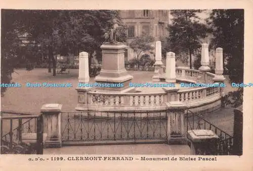 R497997 Clermont Ferrand Monument de Blaise Pascal J Gouttefangeas