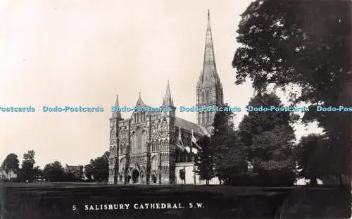 R501299 5 Salisbury Cathedral S W