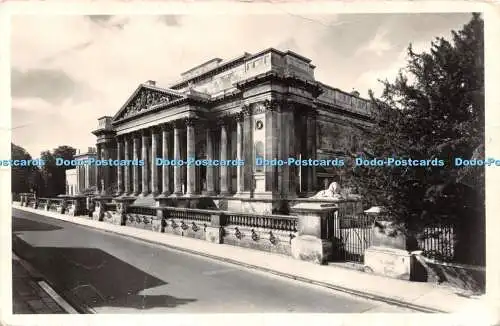 R503330 Cambridge The Fitzwilliam Museum B Matthews