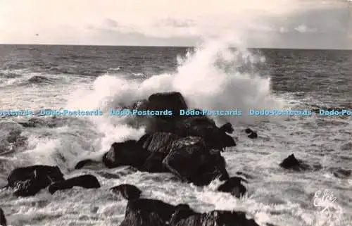R511214 1239 Biarritz Basses Pyrenees Effets de Vagues sur les Rochers L Chatagn
