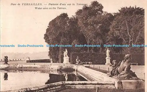 R513628 Parc de Versailles Wasserbereich auf der Terrasse Mme Moreau