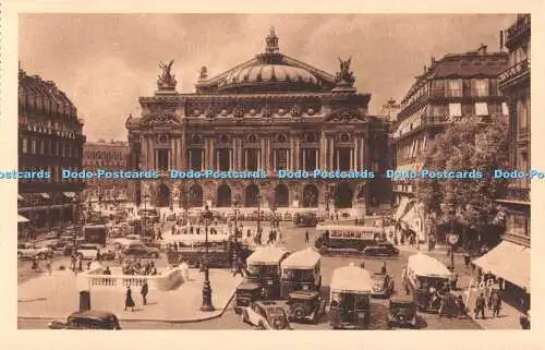 R513651 Paris En Flanant Place de l Opera Yvon