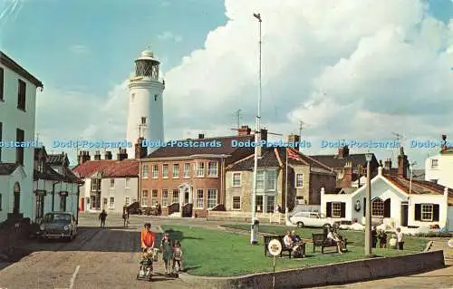 R511746 Southwold Der Leuchtturm von St James Green J Arthur Dixon