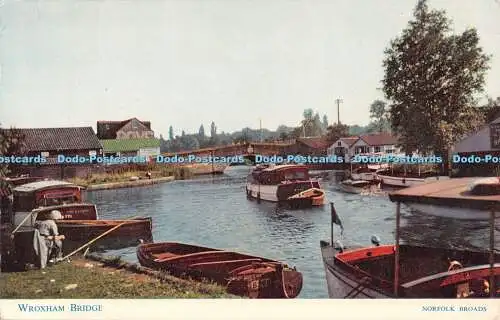 R511806 Norfolk Broads Wroxham Bridge J Salmon Cameracolour