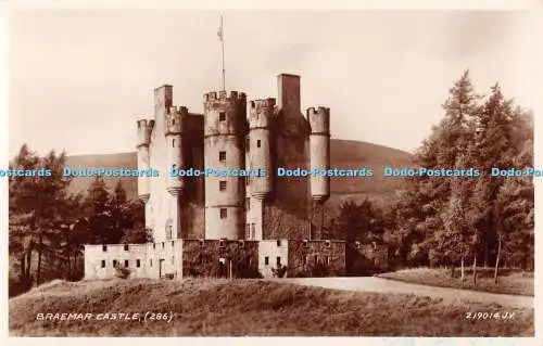 R514413 Braemar Castle 286 219014 John Hendry Valentines RP