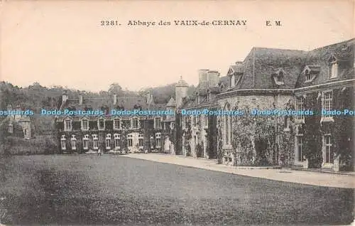 R512234 Abbaye des Vaux de Cernay F Testard