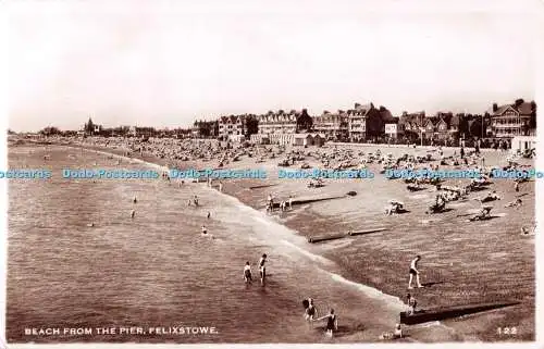 R514658 Felixstowe Beach aus der Pier Excel Serie RP 1947