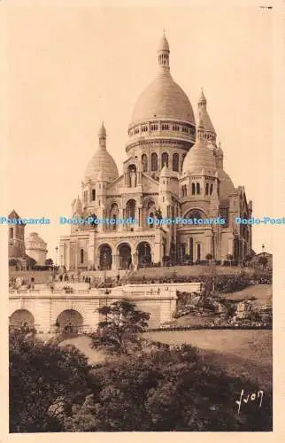 R515935 Paris En Flanant Basilique du Sacre Coeur de Montmartre Yvon