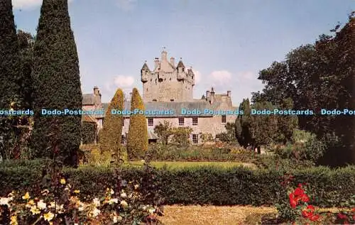 R523342 Nairn Cawdor Castle and Gardens