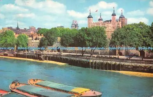 R523530 Tower of London E T W Dennis 1965