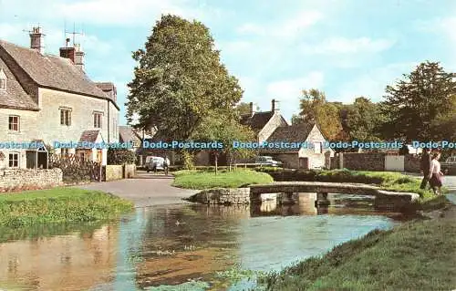 R518172 Gloucestershire Lower Slaughter Postkarte