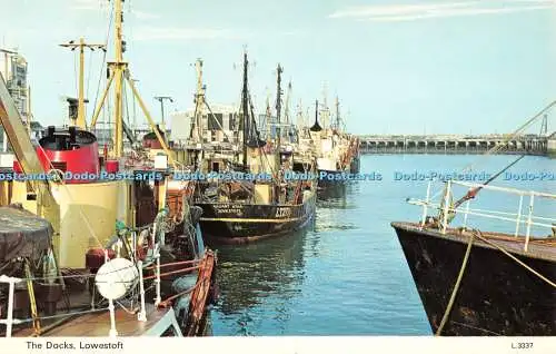 R522191 Lowestoft The Docks E T W Dennis Photocolour