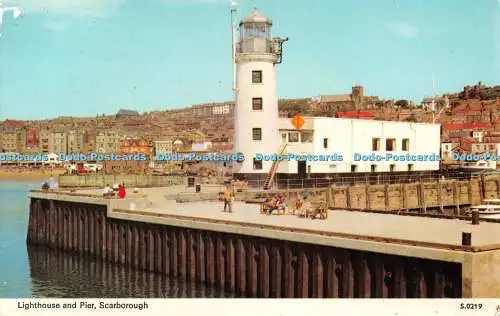 R518563 Lighthouse and Pier Scarborough S0219 Dennis 1976