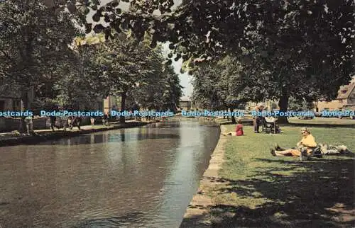 R520770 Bourton auf dem Wasser Ein charmantes Cotswold-Dorf am Fluss Windrush P