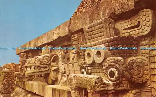 R525348 Brettgott Taloc und gefiederte Schlange am Quetzalcoatl Tempel Foto M