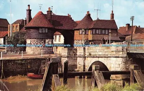 R525528 The Barbican Tollgate Sandwich WB 162 C G Williams Plastichrome Colourpi