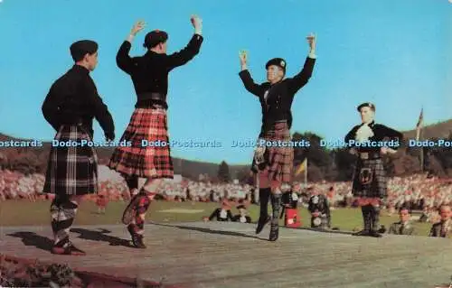 R718509 Highland Dancers Photo Precision St Ives Huntingdon Colourmaster Interna