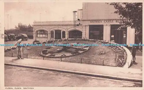 R717957 Southsea Floral Clock H Aymotte Portsmouth 1948