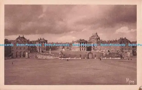 R719716 Les Petits Tableaux de Versailles Die Schlossfassade mit Blick auf den Cour de