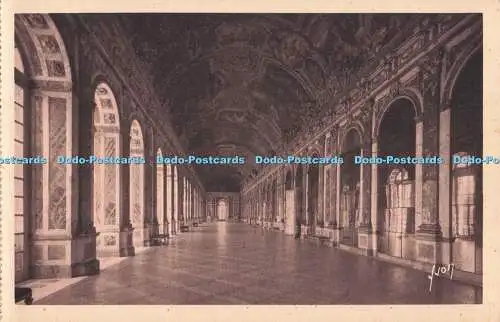 R722759 Versailles La Galerie des Glaces Yvon Paris