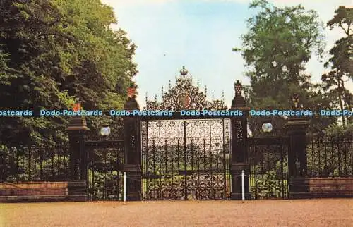 R723370 Sandringham Norwich Gates Photo Precision Limited International Colourma