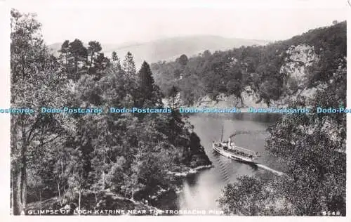 R724280 Blick auf Loch Katrine in der Nähe des Trossachs Pier J B White Dundee RP