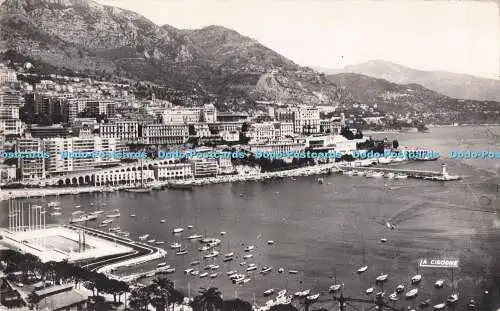 R725122 Principaute de Monaco Vue d ensemble Sur Monte Carlo le Port et la Pisci